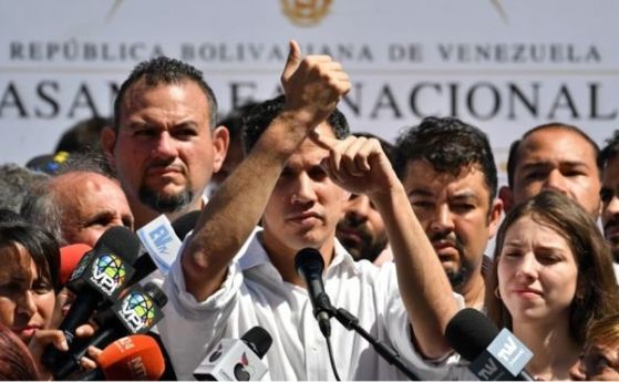 Опозиционният лидер и председател на парламента във Венецуела Хуан Гуайдо