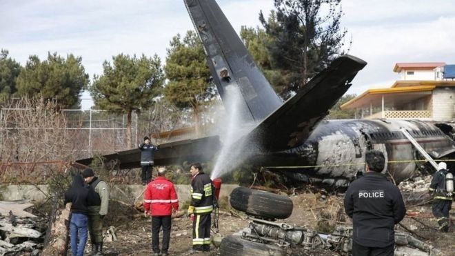 Най-малко 7 души загинаха в катастрофа на карго самолет, разбил
