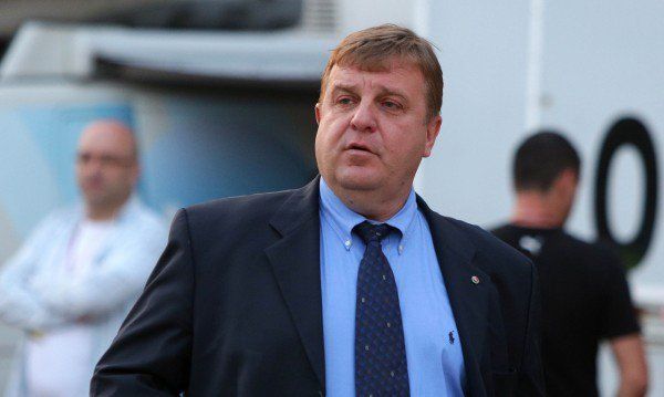 Министърът на отбраната Красимир Каракачанов коментира думите на президента Румен