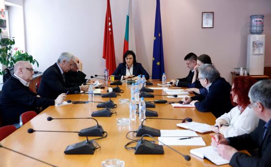 Корнелия Нинова събра коалиционния съвет на БСП за България Партньорите