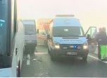 Верижна катастрофа с над 20 коли на магистрала Струма, има загинал човек (обновена)