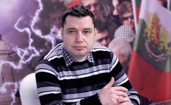 Бившият и д главен редактор на Дума Йордан Мичев напуска вестника