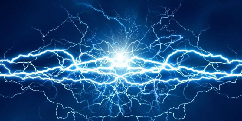 Енергоразпределителните дружества в цяла България ще искат актуализирани тарифи за тока
