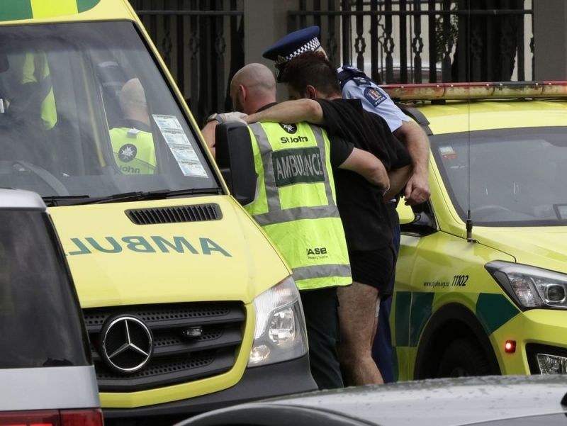 Въоръжени нападения са извършени срещу две джамии в Нова Зеландия.