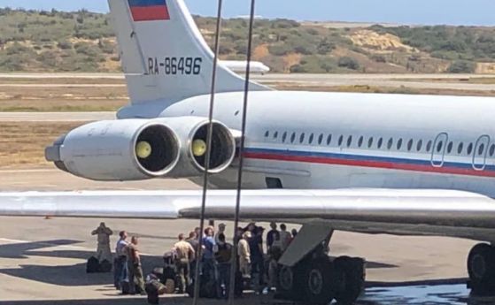 Руските военни пристигнали с два самолета във Венецуела отишли там