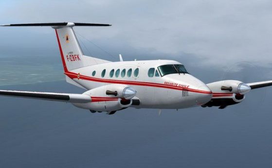 Мъж от Ботсвана открадна самолет и влетя в къщата си