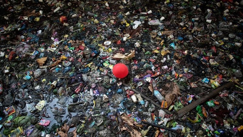 Европейският парламент одобри забрана на пластмасовите изделия за еднократна употреба