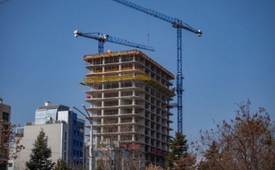  Гражданите против небостъргача на Артекс, желаят ДНСК да бутне противозаконната част от постройката 