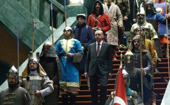 Изключително тежко се очертава поражението на управлавящата партия в Турция
