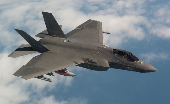 САЩ спират временно доставките на Турция на оборудване за самолетите F 35