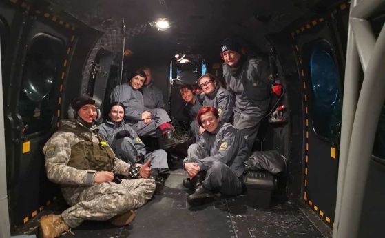 Спасителни акции с хеликоптер Кугър тренираха от екипа за авиомедицинска