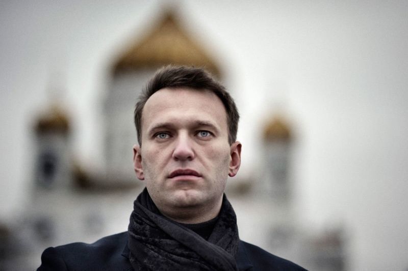 Държането на опозиционера Алексей Навални под домашен арест по делото