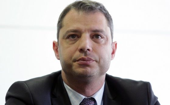 Делян Добрев подава оставка като народен представител в 44 тото Народно