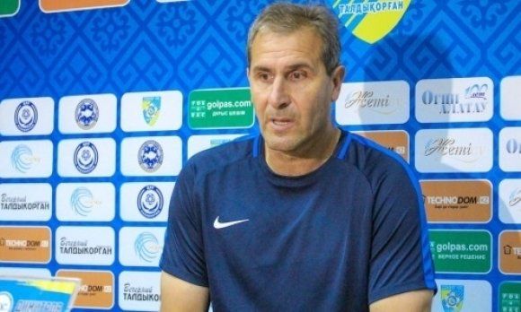 Българският футболен треньор Димитър Димитров - Херо може да загуби