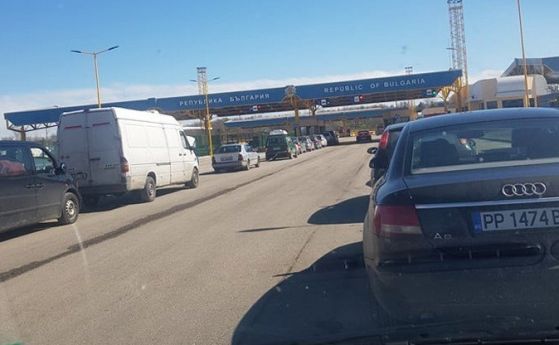 Десетки хиляди румънци се очаква да пристигнат в България по