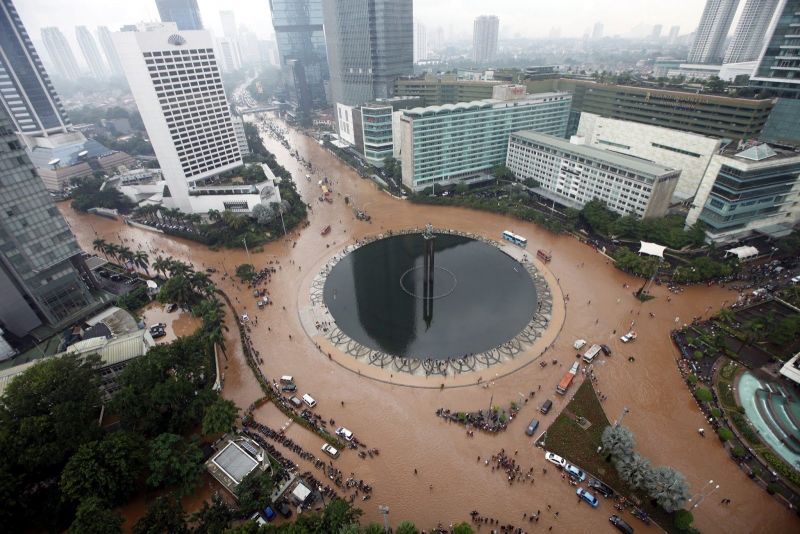 Президентът на Индонезия Джоко Видодо планира да премести столицата на