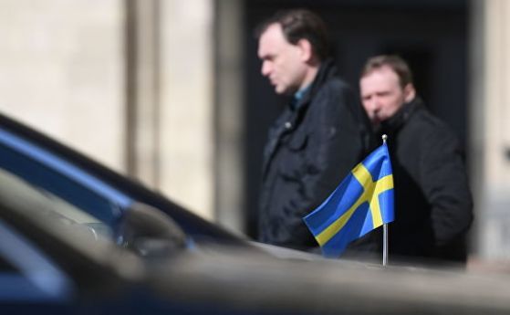 Русия експулсира двама шведски дипломати след като Швеция отказа да