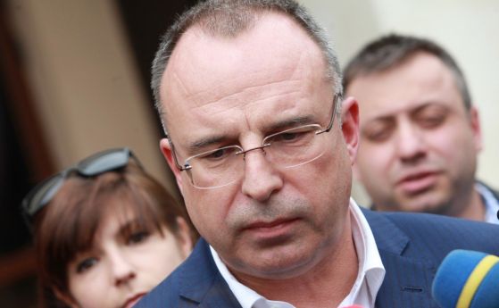 Министърът на земеделието Румен Порожанов заяви че е готов с оставката