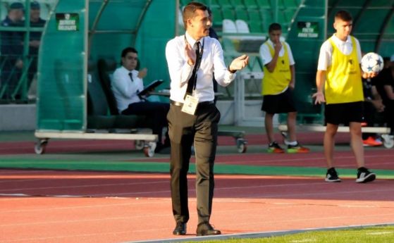 Треньорът на Берое Александър Томаш коментира слуховете че е сред