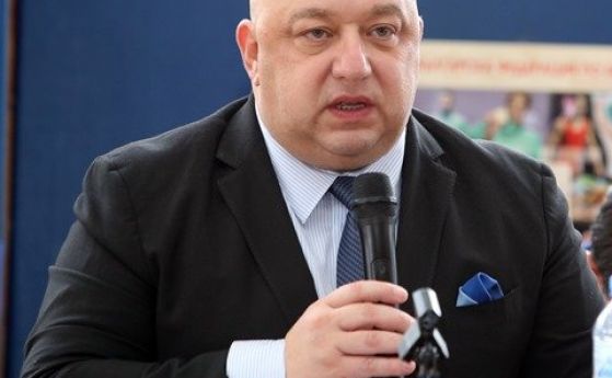 Министърът на спорта Красен Кралев ще прати в съда проекта