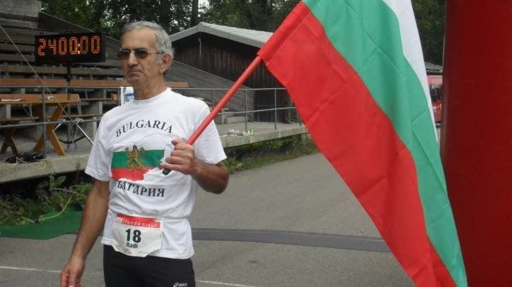 Ради Милев, 71-годишен бегач от Казанлък, постави нов световен рекорд