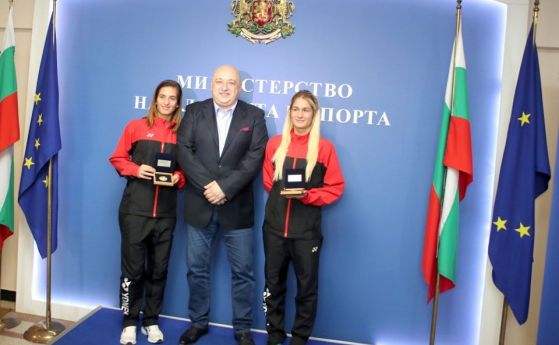 Решението на европейските шампионки по бадминтон Стефани и Габриела Стоеви