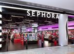 Sephora затваря магазини в САЩ за обучение за расова дискриминация