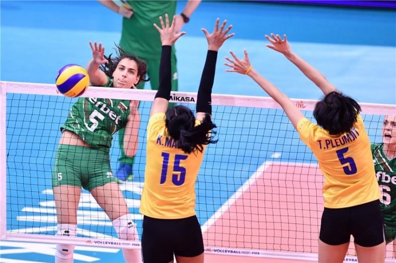 Женският национален отбор на България поведе и показа добри отигравания,