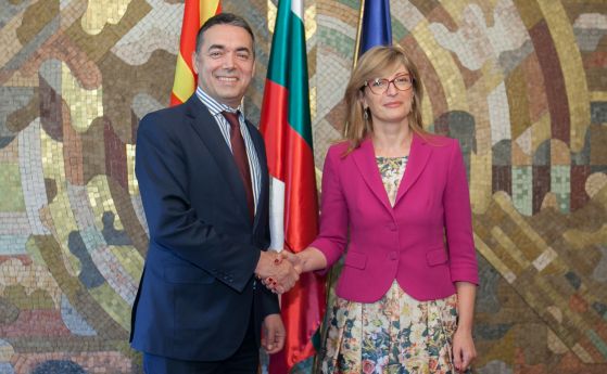 Външният министър Екатерина Захариева отхвърли като неприемлива идеята ма Скопие