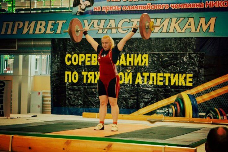 Тъжен 32-и рожден ден изкара руската тежкоатлетка Елисавета Садуринова. Вместо