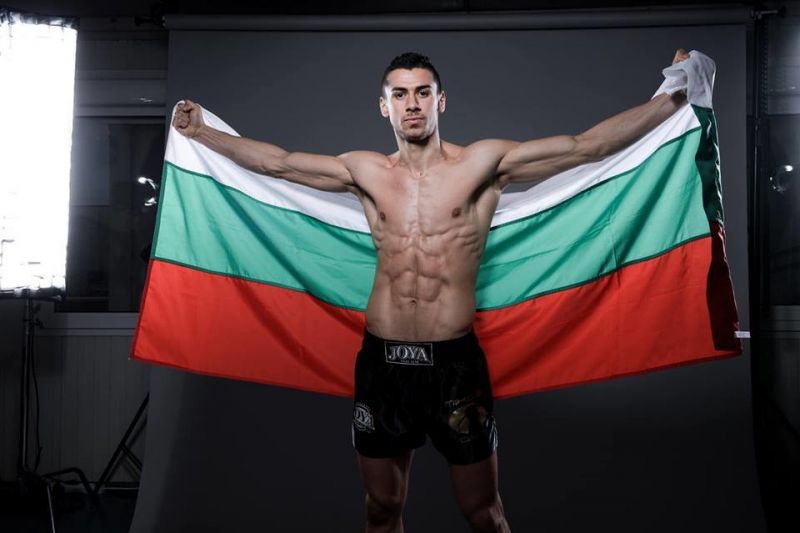 Българската звезда Стоян Копривленски (11-3) постигна своята четвърта победа на