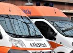 Жена загина, а петима са ранени при катастрофа на пътя към ГКПП Лесово