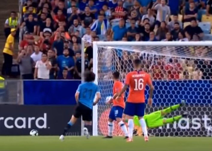 С гол на Единсон Кавани в 82-ата минута Уругвай победи