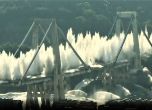 Взривиха зрелищно гигантски мост убиец край Генуа (видео)