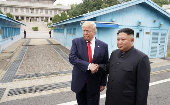  За пръв път президент на Съединени американски щати стъпи в Северна Корея: Тръмп предложения Ким Чен-Ун в Щатите 
