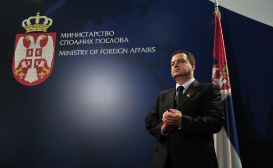 Сръбският първи вицепремиер и външен министър Ивица Дачич е извикал