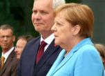 Меркел отново получи пристъп на публично събитие (видео)