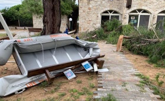 Няма данни за пострадали българи при наводненията в Гърция съобщиха