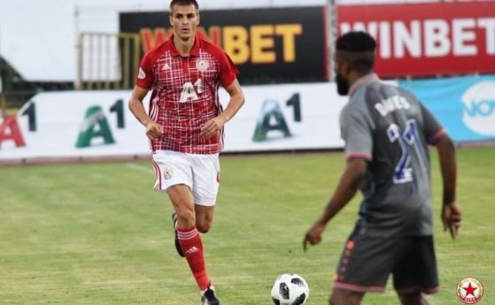 Титулярното място на централния защитник на ЦСКА Божидар Чорбаджийски отново