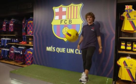 Испанската футболна федерация започна разследване срещу Барселона и нападателя Антоан
