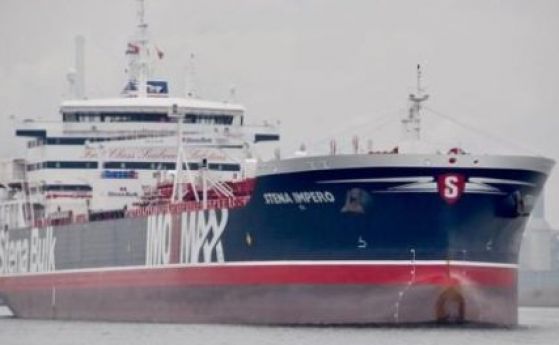  Иран: Екипажът на арестувания английски танкер ще остане на борда до привършване на следствието 