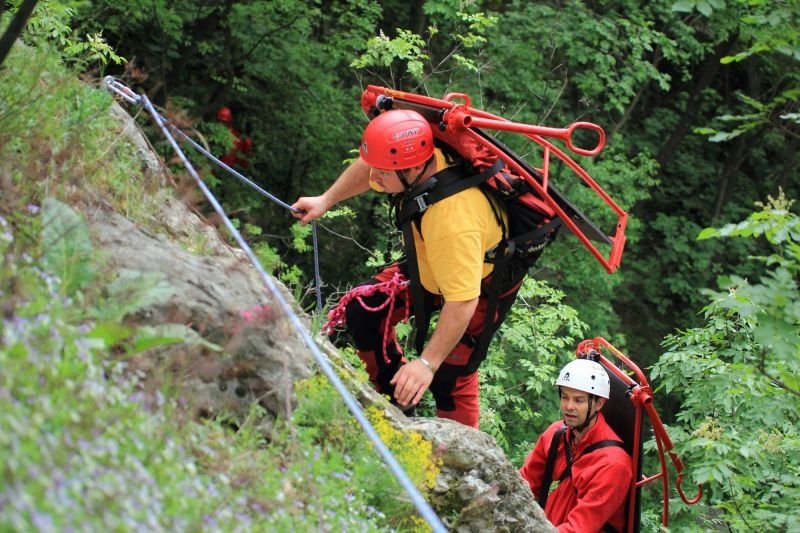 Планински спасители са оказали помощ на жена със счупен крак