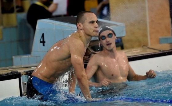 Младият ни талант в плуванието Антъни Иванов завърши на девето място