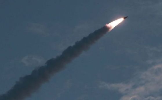  Северна Корея още веднъж изстреля две балистични ракети 