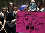 Уволниха шестима полицаи, обвинени в изнасилването на две момичета в Мексико
