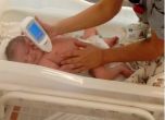Нов апарат в Майчин дом изследва безкръвно новородените за жълтеница
