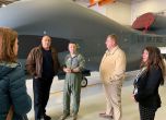 Премиерът Борисов се качи на борда на американски самолетоносач