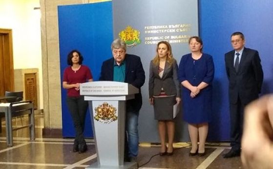 Работодателите са против минимална заплата от 610 лева, бойкотираха Тристранката заради болничните