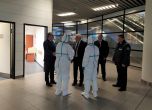 Ананиев инспектира термокамера за коронавируса на летище София