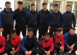 Нелегрални мигранти се представили на летище за български отбор по хандбал